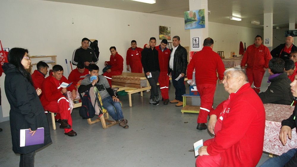 La defensora penitenciaria motiv&oacute; al grupo a mantener su conducta como llave para cualquier beneficio.