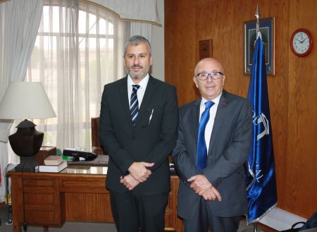 El Defensor Regional de Atacama, Ra&uacute;l Palma, junto al nuevo presidente de la Corte de Apelaciones de Copiap&oacute;, Pablo Krumm.