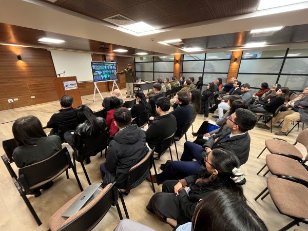 Con mucho inter&eacute;s, las defensoras y defensores p&uacute;blicos de La Araucan&iacute;a participaron en esta capacitaci&oacute;n.