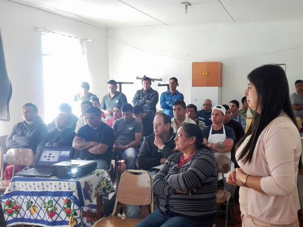 Del encuentro con condenados de origen mapuche participaron adem&aacute;s funcionarios de Gendarmer&iacute;a. 