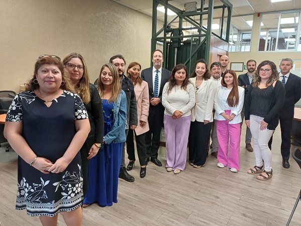 El equipo de defensa penitenciaria con el Defensor Regional, Sebasti&aacute;n Salinero.