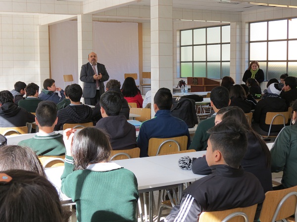 El Defensor Regional Jos&eacute; Luis Craig presidio la charla sobre responsabilidad penal adolescente realizada en Constituci&oacute;n. 