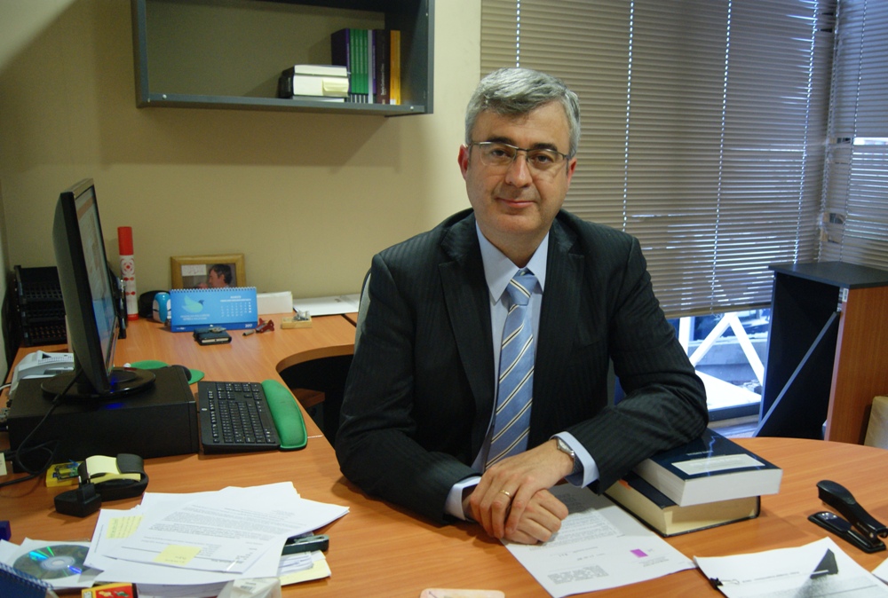 El jefe de Estudios de la Defensor&iacute;a en Los R&iacute;os, Pablo Ardouin, explic&oacute; tambi&eacute;n la defensa de mujeres con enfoque de g&eacute;nero.