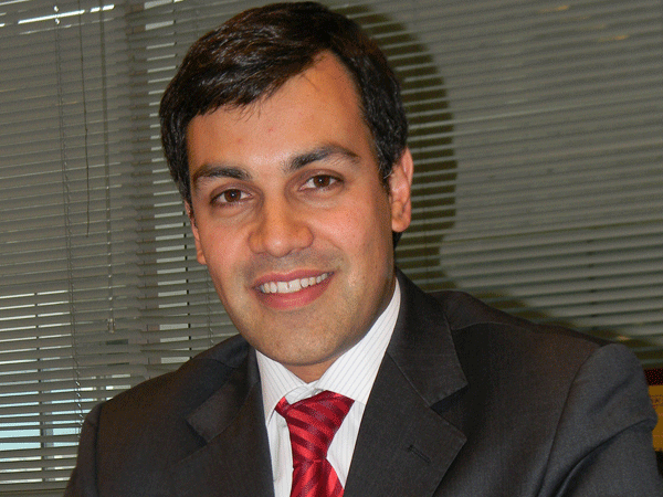 Cristi&aacute;n Sleman Cort&eacute;s, abogado Unidad de Estudios Defensor&iacute;a Regional Metropolitana Sur. 