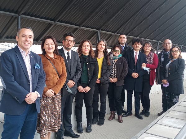 Los equipos de ambas Defensor&iacute;as Regionales Metropolitanas se comprometieron a continuar esta alianza con la fundaci&oacute;n.
