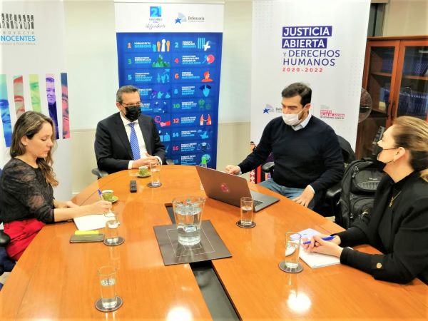 El Defensor Nacional explic&oacute; la visi&oacute;n institucional sobre distintos temas de operaci&oacute;n policial y derechos humanos.