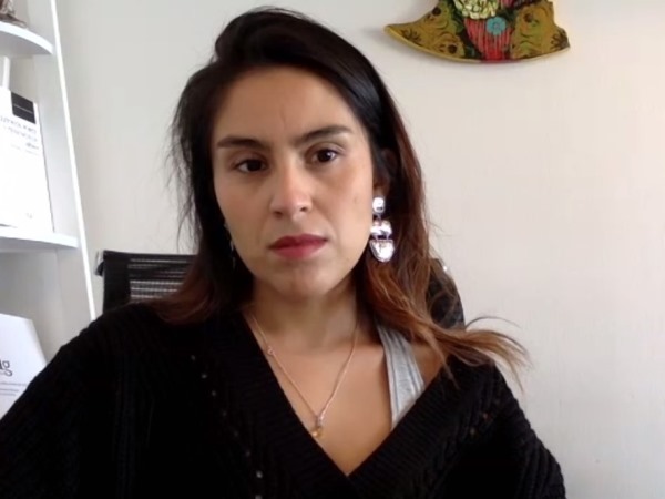 La defensora penal p&uacute;blica Marcela Tapia represent&oacute; a la joven imputada.