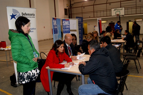 Los servicios p&uacute;blicos se congregaron y brindaron atenci&oacute;n en el gimnasio del recinto penal.