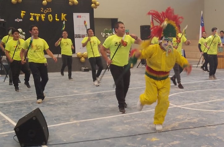 Con vistosos atuendos y bailes concluy&oacute; el proyecto deportivo en la c&aacute;rcel de "Nudo Uribe".