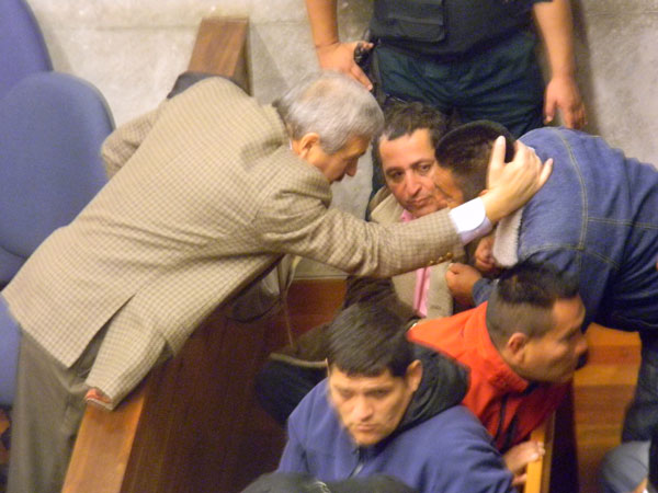 Tras la absoluci&oacute;n de la mayor&iacute;a de los imputados, &eacute;stos se mostraron muy felices tras haber pasado hasta dos a&ntilde;os privados de libertad.