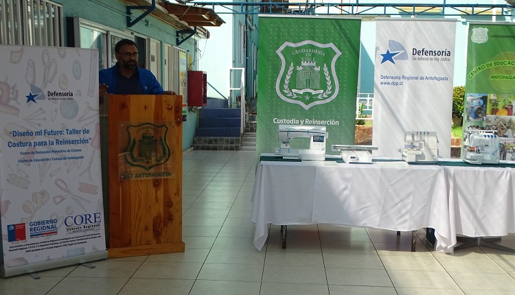 Cinco nuevas m&aacute;quinas entreg&oacute; la Defensor&iacute;a Regional al Centro de Estudios y Trabajo de Antofagasta.