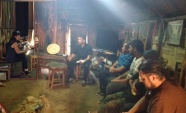 Francisca Sell&eacute;s y Claudio Fierro exponen ante dirigentes mapuches de Santiago en la ruca de la Asociaci&oacute;n Foilche Aflaiai 