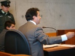 Washington Fern&aacute;ndez (derecha), defensor p&uacute;blico de Alexis Rojas (izquierda), dijo que seg&uacute;n los testigos, el imputado no quiso matar a su suegra.