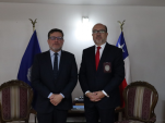 El Defensor Regional de Tarapac&aacute;, Gabriel Carri&oacute;n, entreg&oacute; saludo protocolar al Jefe Regional de la PDI, Prefecto Inspector Mauricio Vergara.