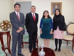 Al centro aparecen la presidenta de la I. Corte de Apelaciones de Iquique, ministra M&oacute;nica Olivares, junto a los directivos de la Defensor&iacute;a.