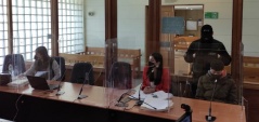 La defensora, Nayade Cifuentes en juicio oral semipresencial en Tribunal de Copiap&oacute;.