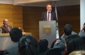 Leonardo Moreno en seminario de Universidad de Talca; "La v&iacute;ctima no debe estar en el proceso penal".