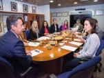 La delegaci&oacute;n brasile&ntilde;a fue recibida por el Defensor Nacional (S), Claudio P&eacute;rez, junto a otros directivos de la instituci&oacute;n.