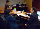 Los defensores p&uacute;blicos Christian Basualto, Miriam Reyes y Francisco Alvarado durante la audiencia de hoy.