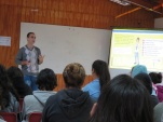 El Defensor Local Jefe de Rapa Nu&iacute;, Juan Pablo Moreno, contest&oacute; las consultas de los alumnos.
