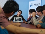 Los adolescentes del Centro de Internaci&oacute;n Provisoria de Iquique atendiendo a la Defensora Juvenil Natalia Andrade.