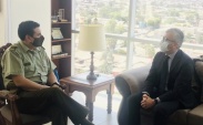 El Defensor Regional de Atacama, Ra&uacute;l Palma junto al General Luis Aguilera Mendoza.