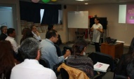 La sic&oacute;loga, Frances Lea&ntilde;o se presenta frente a todos los defensores de la III regi&oacute;n. 