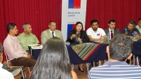 La Defensora Regional junto a las autoridades de justicia en Di&aacute;logo con la comunidades ind&iacute;genas 