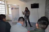La defensora B&aacute;rbara Contreras encabez&oacute; un encuentro con j&oacute;venes infractores de ley en Talca.
