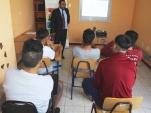 Los adolescentes en la charla 