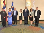 El equipo de la ONDP de Rep&uacute;blica Dominicana junto a la delegaci&oacute;n chilena en el cierre del proyecto de cooperaci&oacute;n.