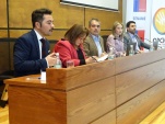 El defensor penal juvenil Richard Maldonado comparti&oacute; el panel con representantes del poder judicial, Sename y funcionarios de Opci&oacute;n