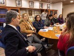 La delegaci&oacute;n del Poder Judicial de Panam&aacute; durante su encuentro con el Defensor Nacional, Andr&eacute;s Mahnke.