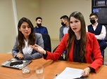 La defensora Nicole Acu&ntilde;a en la parte inicial de su exposici&oacute;n en el Seminario &ldquo;Migraci&oacute;n y Sistema Penal&rdquo;.