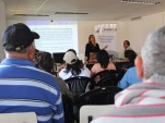 La defensora Patricia Lefever, con m&aacute;s de 50 locatarios de ASOCAPEC que conocieron la Defensa Especializada Ind&iacute;gena