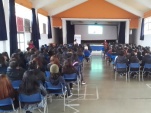 La masiva actividad se realiz&oacute; en el auditorio del establecimiento con una activa participaci&oacute;n de los estudiantes. 