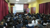 Los alumnos del Liceo Comercial de Rancagua siguieron atentos la exposici&oacute;n sobre LRPA.