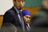 Machi Francisca Linconao declara de forma voluntaria en tercer d&iacute;a de juicio oral. La acompa&ntilde;a el facilitador intercultural Horacio Cheuquelaf