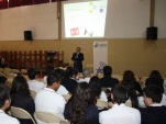 Tras la charla del Defensor Regional (S) se produjo un interesante di&aacute;logo entre los directivos de la DPP y los estudiantes.