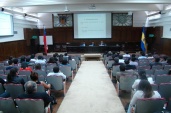 En el tradicional auditorio de la Facultad de Ciencias Jur&iacute;dicas y Sociales de la UDEC se realiz&oacute; el seminario.