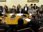 El Defensor Nacional (S), Jos&eacute; Luis Craig -al centro- encabez&oacute; una representativa delegaci&oacute;n institucional.