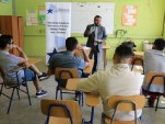 El Defensor en una de las charlas realizadas antes de la pandemia de salud.