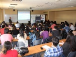 M&aacute;s de 50 estudiantes de Derecho participaron de la charla sobre el proyecto Inocentes realizada por el Defensor Regional del Biob&iacute;o, Osvaldo Pizarro.