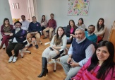 El defensor Sergio Mu&ntilde;oz y la abogada jefe Carla Hans junto al equipo del programa "&ldquo;La Ni&ntilde;ez y la Adolescencia se Defiende&rdquo;