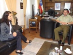 Defensora Regional de La Araucan&iacute;a B&aacute;rbara Katz y Jefe de Estudios Mario Quezada visitan a nuevo Jefe de la IX Zona de Carabineros Nabih Soza 