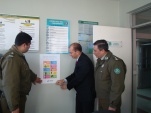 Los afiches se instalaron en la guardia de detenidos y diarios murales de las unidades policiales 