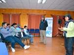 V&iacute;ctor Providel e In&eacute;s Flores Huanca dialogaron con unos 30 habitantes de Putre, a 3 mil 600 de altura.
