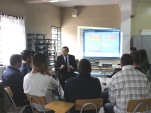 El Jefe de Estudios, Sergio Zenteno en el di&aacute;logo participativo con imputados en el recinto penitenciario de Acha. 