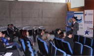 Ronald Araya, jefe del Programa Socio Jur&iacute;dico de la Fundaci&oacute;n Gente de la Calle y practicante de la DRMN capacita a defensores