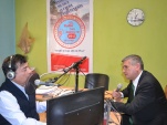 El Defensor Regional de Tarapac&aacute; en la entrevista en Radio San Andr&eacute;s de Pica.